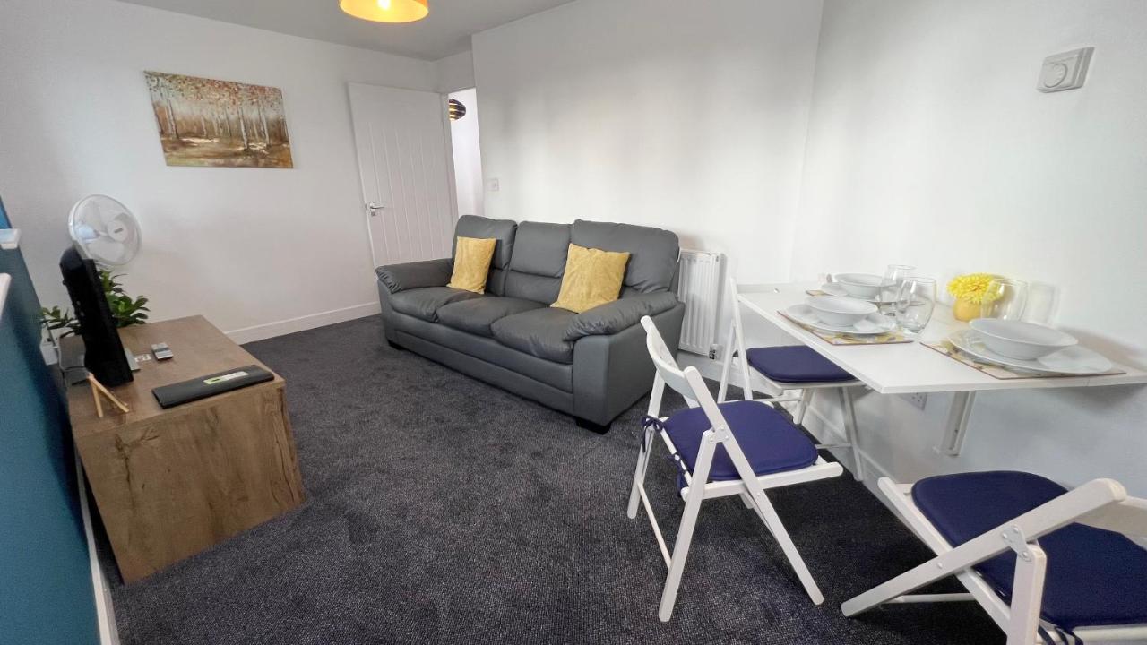 Cross Court, Stafford By Bell Apartments Buitenkant foto