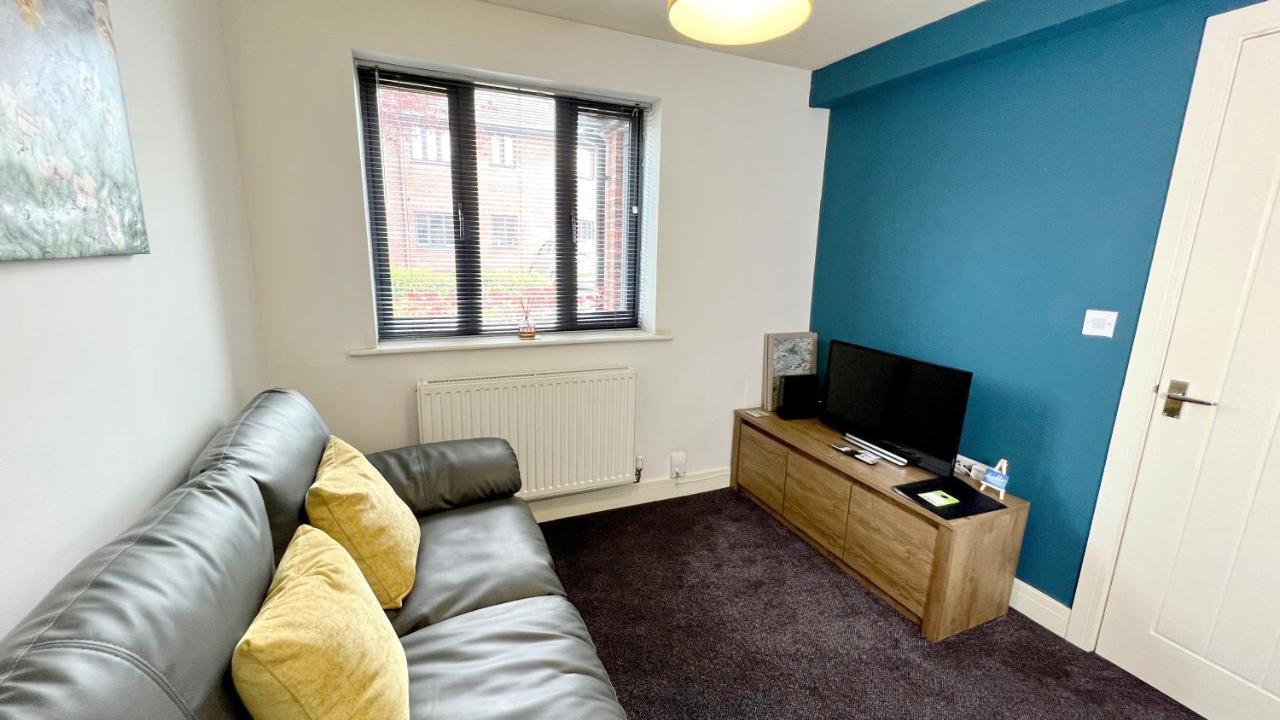 Cross Court, Stafford By Bell Apartments Buitenkant foto