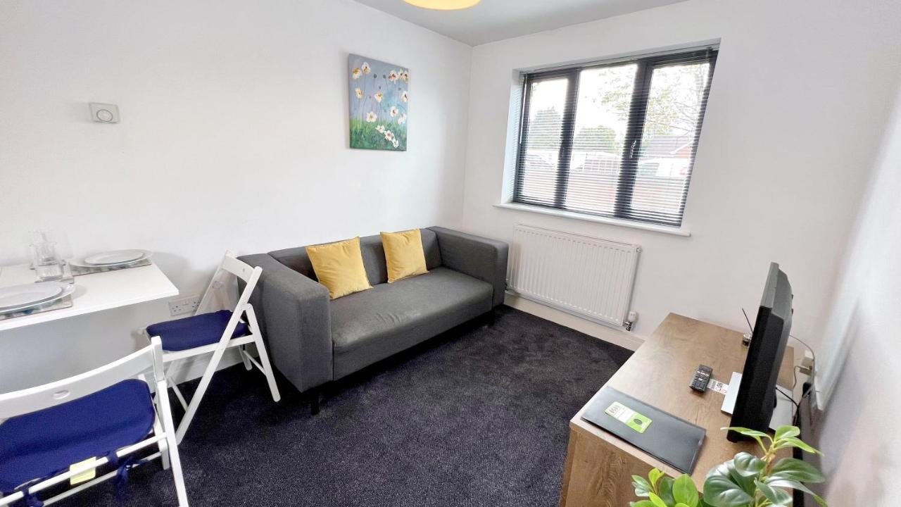 Cross Court, Stafford By Bell Apartments Buitenkant foto