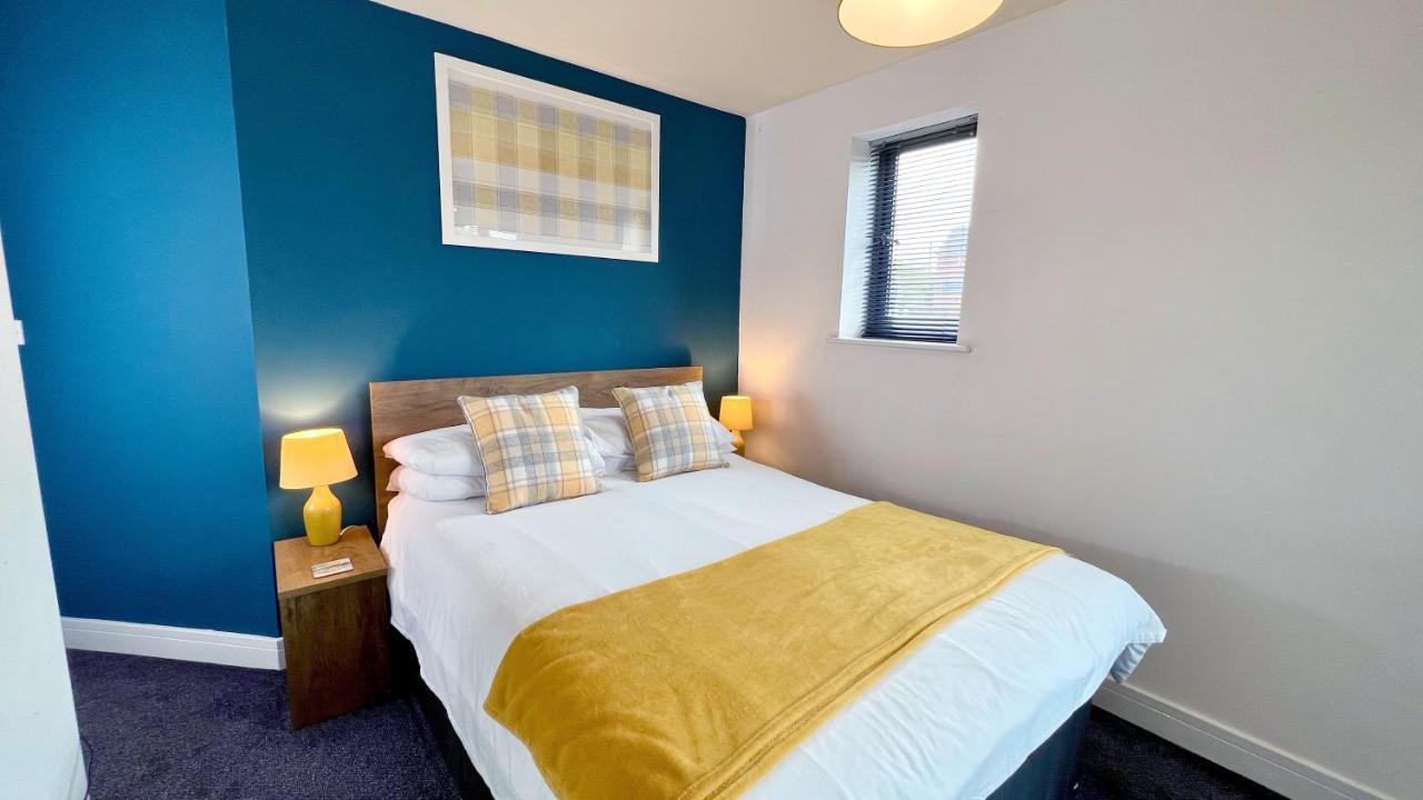 Cross Court, Stafford By Bell Apartments Buitenkant foto